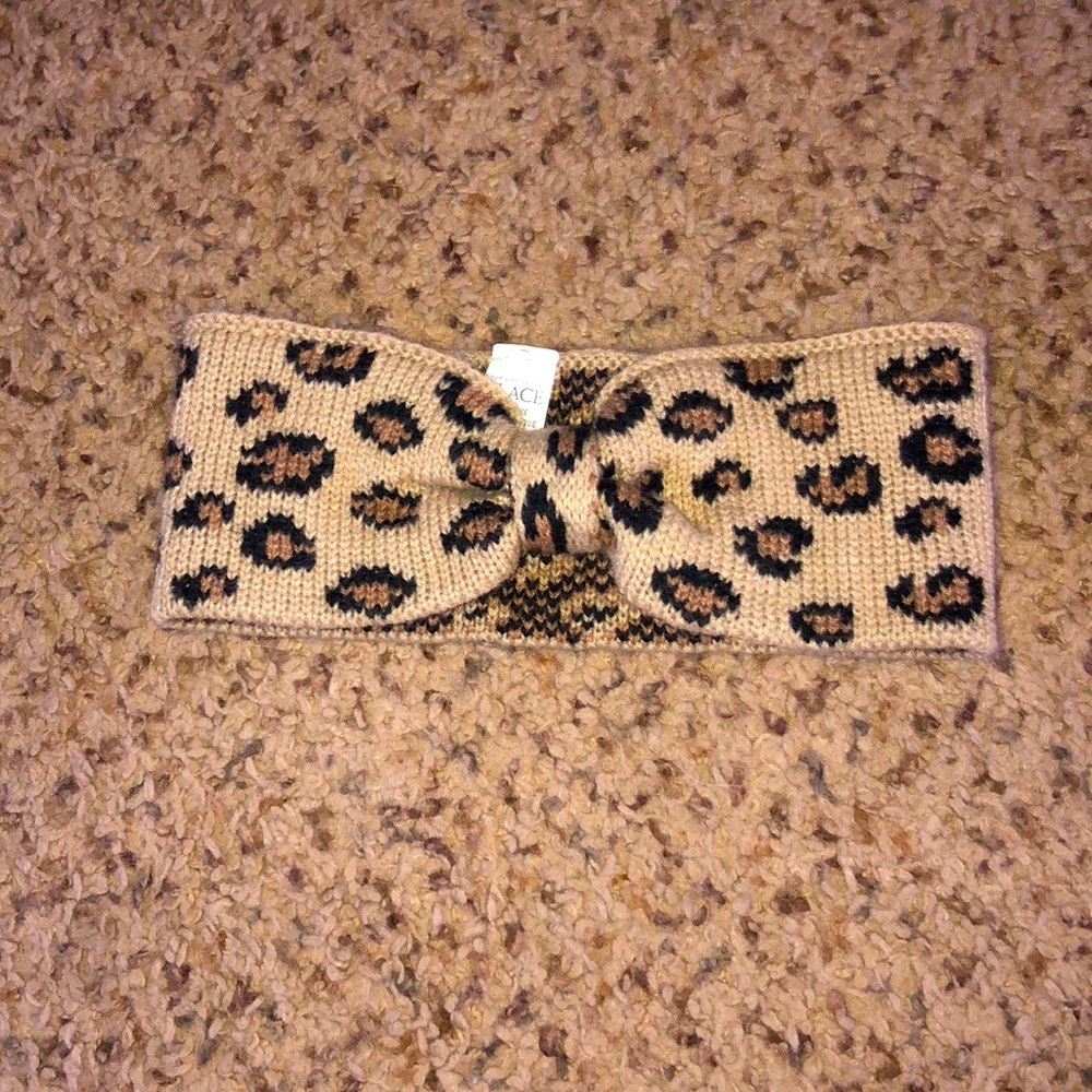 Leopard headband free with purchase.  Read below